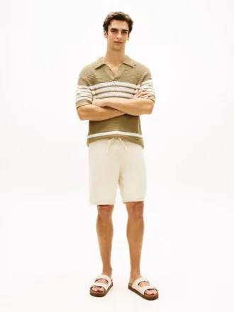 Lätt stickad short