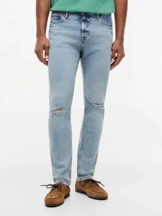 Lätt stretchjeans i smal passform