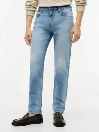 Lätt stretchjeans i smal passform Lätt stretchjeans i smal passform