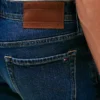 Lätt stretchjeans i smal passform Lätt stretchjeans i smal passform