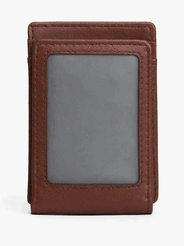 Magnetisk bifold-plånbok i kornigt läder Magnetisk bifold-plånbok i kornigt läder