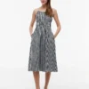 Midi-klänning i linneblandning med rynkad gingham-mönster Midi-klänning i linneblandning med rynkad gingham-mönster