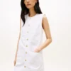 Mini-klänning i denim med påsydda fickor Mini-klänning i denim med påsydda fickor