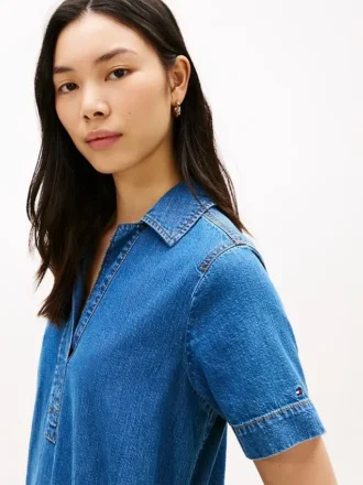 Miniklänning i denim med öppen knäppning