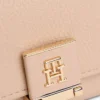 Monogramlås, trefaldig plånbok med struktur Monogramlås, trefaldig plånbok med struktur