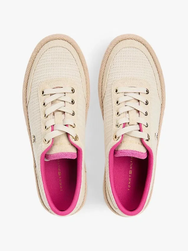 Platformsneakers i canvas med blandad struktur Platformsneakers i canvas med blandad struktur