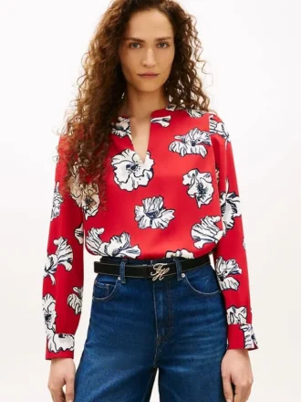 Pullover i crepe med blommönster