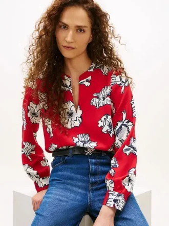 Pullover i crepe med blommönster