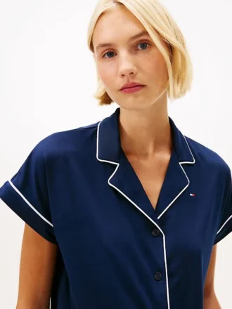 Pyjamas med kontrastkant på Shorts