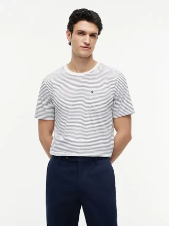 Randig T-shirt med ficka