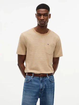 Randig T-shirt med ficka