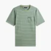 Randig T-shirt med ficka Randig T-shirt med ficka