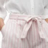 Randiga shorts i linneblandning med bälte Randiga shorts i linneblandning med bälte