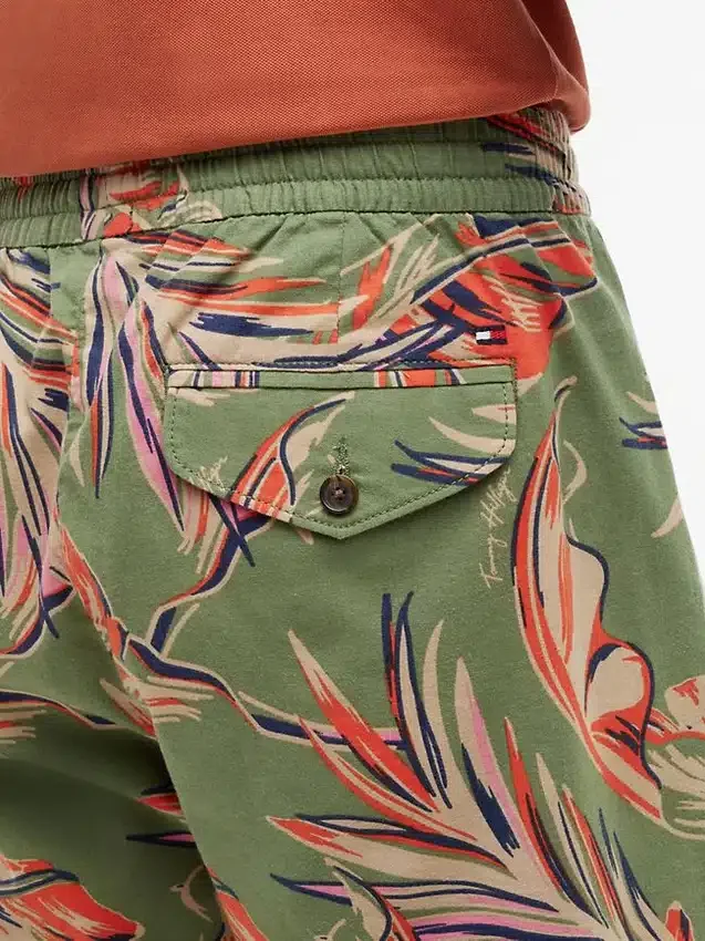 Regular Fit 7″ Tropical Print Shorts Regular Fit 7″ Tropical Print Shorts