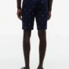 Regular Fit 9″ Shorts med segelflaggmönster Regular Fit 9″ Shorts med segelflaggmönster