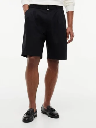 Relaxed Fit 10″ plisserade shorts med bälte