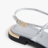 Sandaler i metallicläder Sandaler i metallicläder