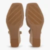 Sandaler med korsade remmar i mocka Sandaler med korsade remmar i mocka