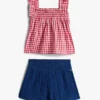 Set med rutig topp och shorts för baby Set med rutig topp och shorts för baby