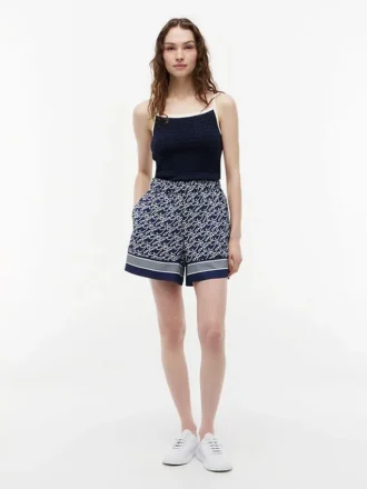 Shorts i voile med monogramtryck över hela plagget