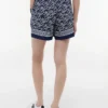 Shorts i voile med monogramtryck över hela plagget Shorts i voile med monogramtryck över hela plagget