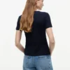 Slim Fit Pointelle T-shirt med rund hals Slim Fit Pointelle T-shirt med rund hals
