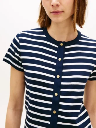 Slim Fit-T-shirt med knappar