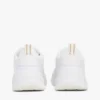 Sneakers i grovt läder med blandade texturer Sneakers i grovt läder med blandade texturer