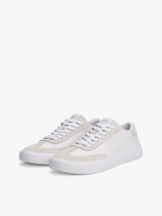 Sneakers i kontrasterande mocka