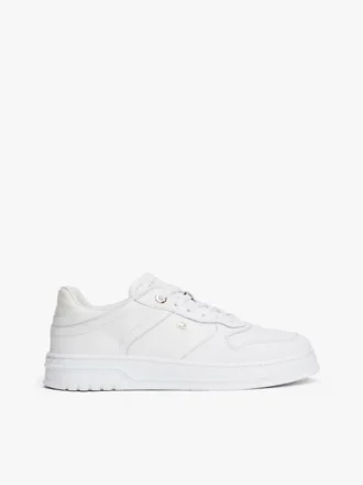 Sneakers i slätt läder med cupsole