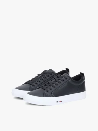 Sneakers i vulkaniserat läder