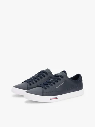 Sneakers i vulkaniserat läder