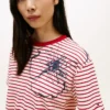 T-shirt med abstrakt blommönster och ränder
