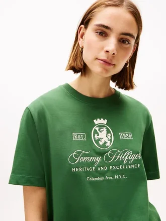 T-shirt med broderad Script Crest-logotyp