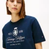 T-shirt med broderad Script Crest-logotyp