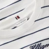 T-shirt med broderad text och avslappnad passform T-shirt med broderad text och avslappnad passform