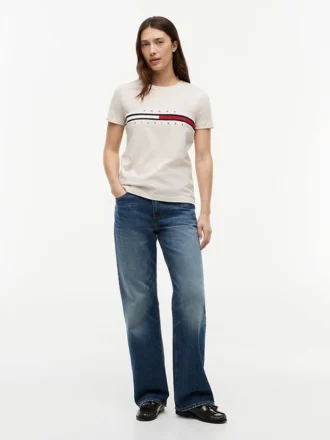 T-shirt med broderat flaggmönster