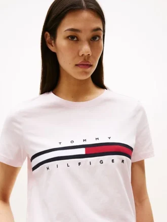 T-shirt med broderat flaggstrip-logo