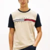 T-shirt med flagglogo och kontrasterande ärmar T-shirt med flagglogo och kontrasterande ärmar