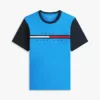 T-shirt med flagglogo och kontrasterande ärmar T-shirt med flagglogo och kontrasterande ärmar