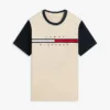 T-shirt med flagglogo och kontrasterande ärmar T-shirt med flagglogo och kontrasterande ärmar