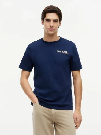 T-shirt med grafiskt tryck av en ökenpalm på ryggen