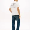 T-shirt med grafiskt tryck på ryggen i slub-bomull T-shirt med grafiskt tryck på ryggen i slub-bomull