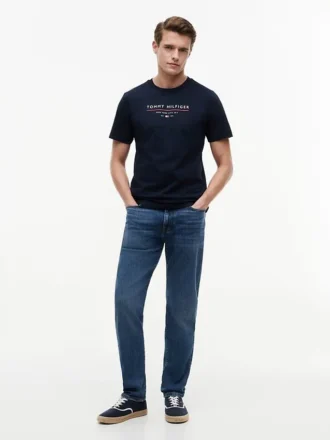 T-shirt med Hilfiger-logotyp