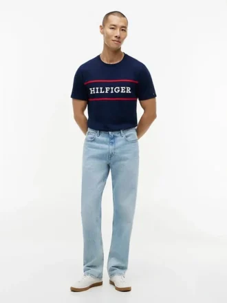 T-shirt med Hilfiger-logotyp