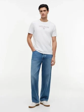 T-shirt med Hilfiger-logotyp