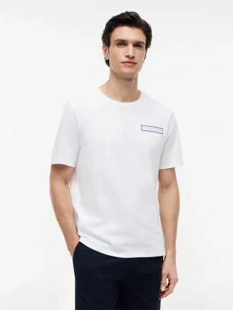 T-shirt med kustlinje-motiv