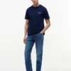T-shirt med marininspirerad tryck på ryggen