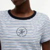 T-shirt med marint monogram och ränder T-shirt med marint monogram och ränder