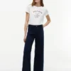 T-shirt med monogram i gingham-mönster